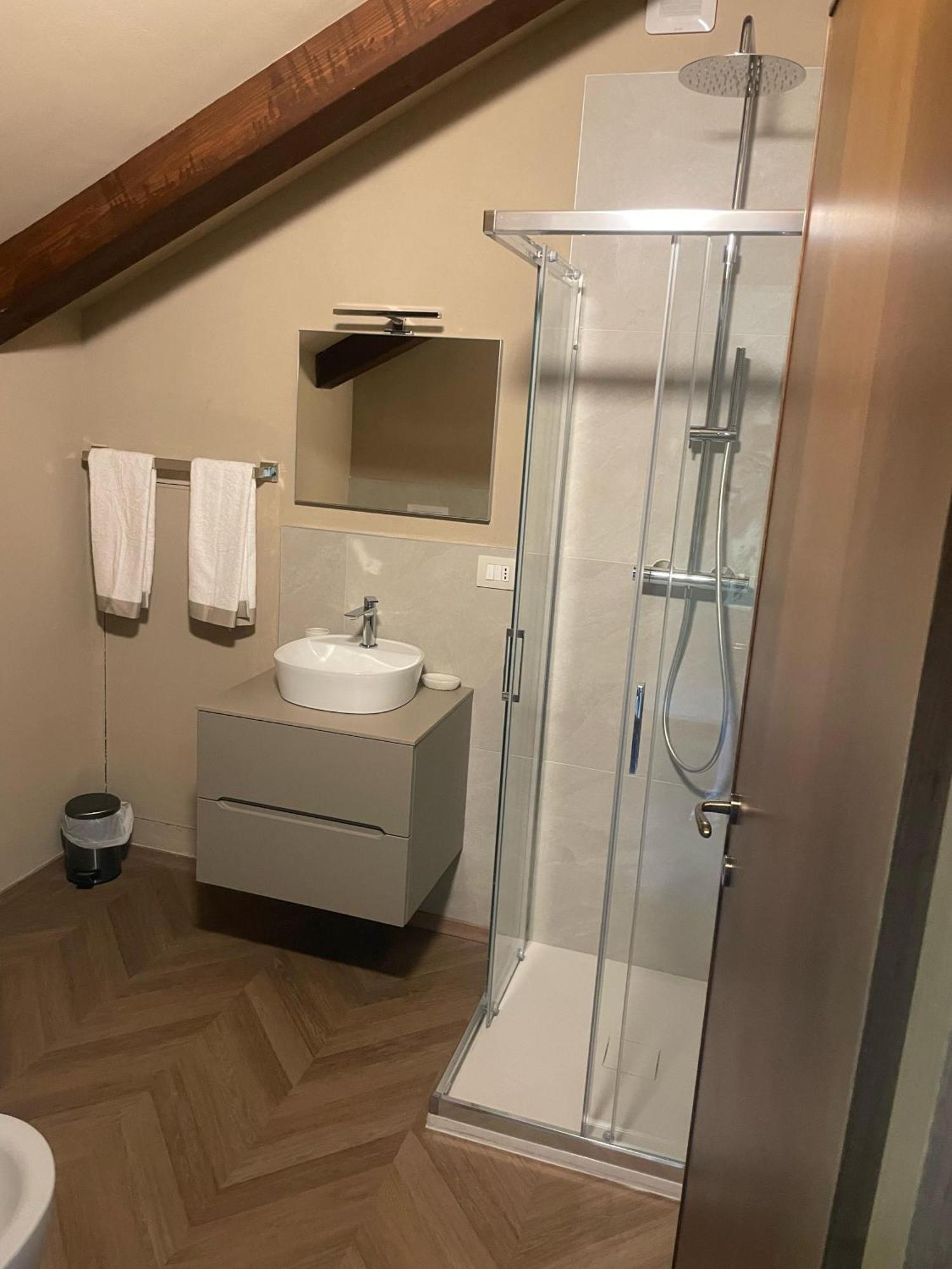 Cascina La Badia Bed & Breakfast Montegrosso d'Asti Luaran gambar